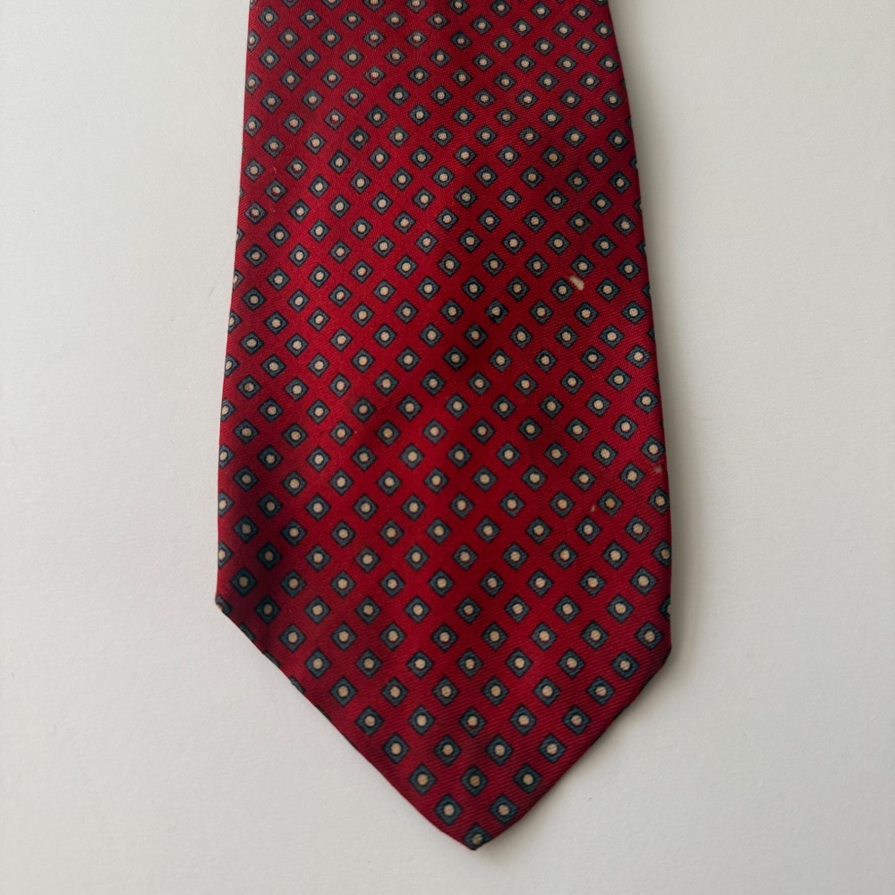Brooks Brothers Makers 100% Silk Tie Red Micro Geometric Pattern England